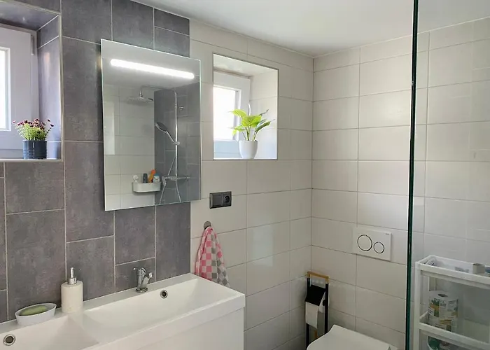 Strateny Budzogan 아파트 *